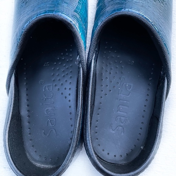 Sanita Blue Patten Bordeaux Clogs Size 37 - Picture 8 of 12